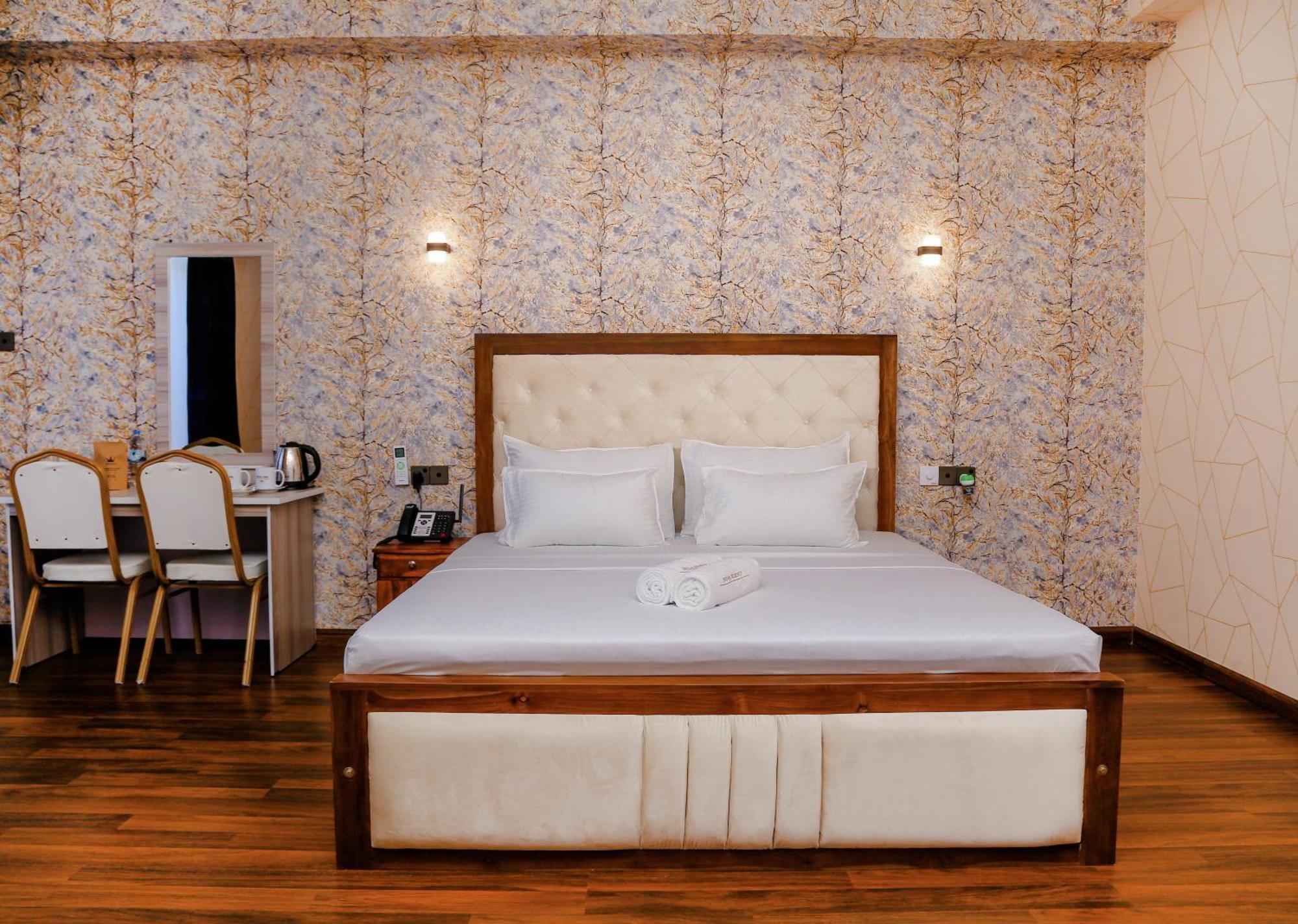 Hotel Crown Regency- Badulla Extérieur photo
