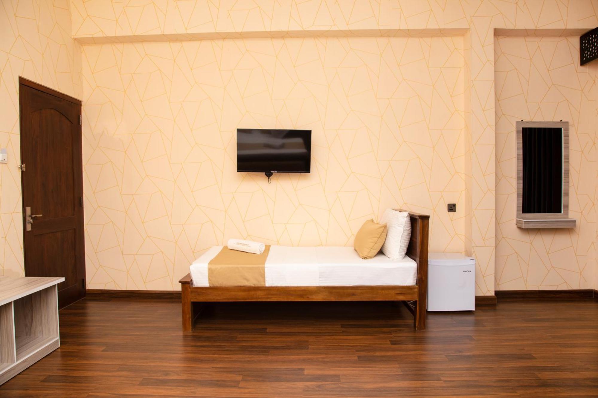 Hotel Crown Regency- Badulla Extérieur photo